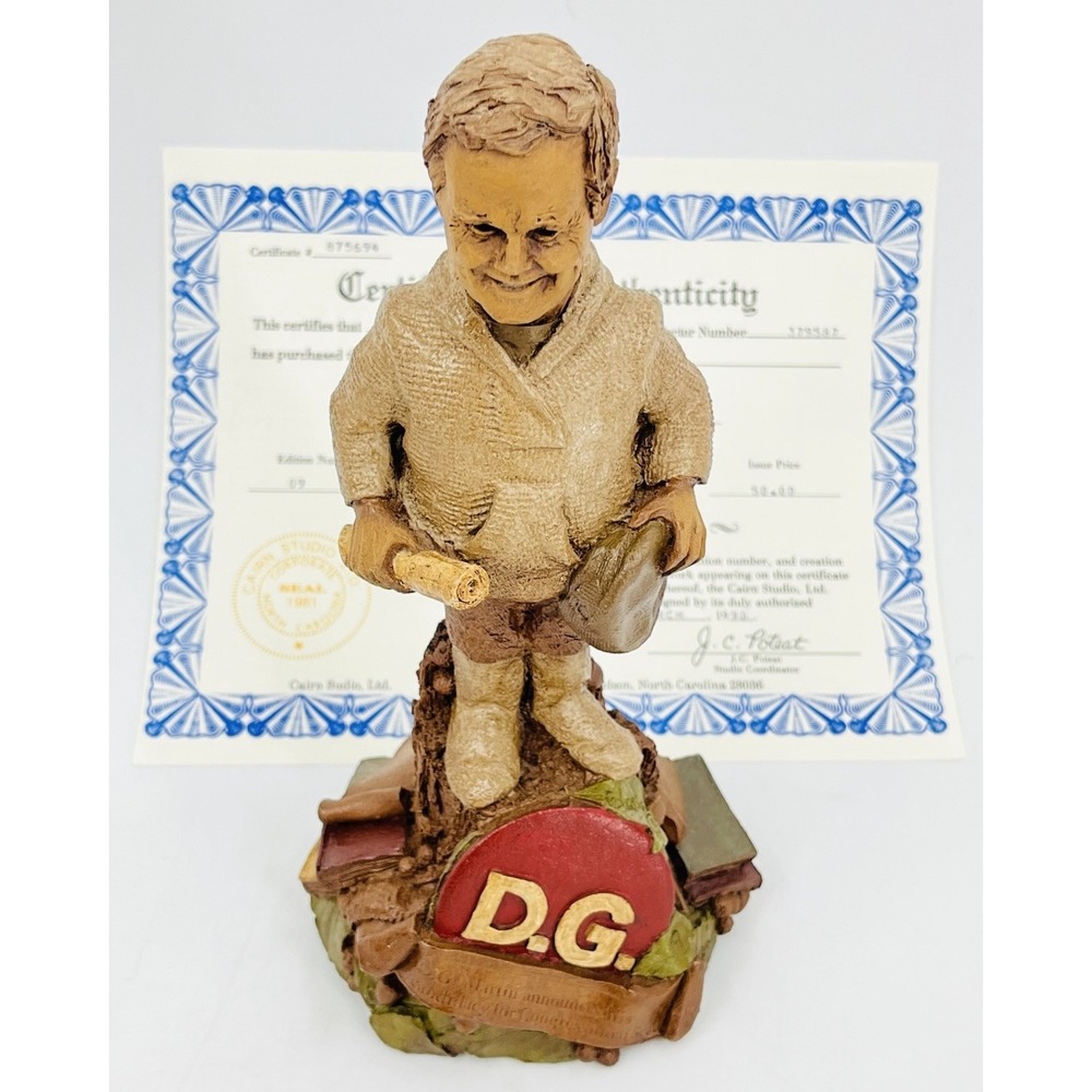Tom Clark D G Martin Gnome Edition 9 Cairn Studio with COA 1984